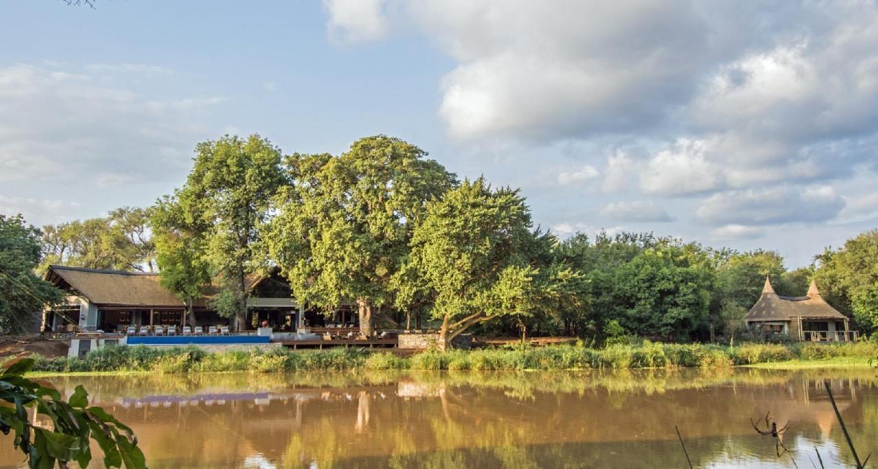 פאלאבורווה Abelana River Lodge מראה חיצוני תמונה